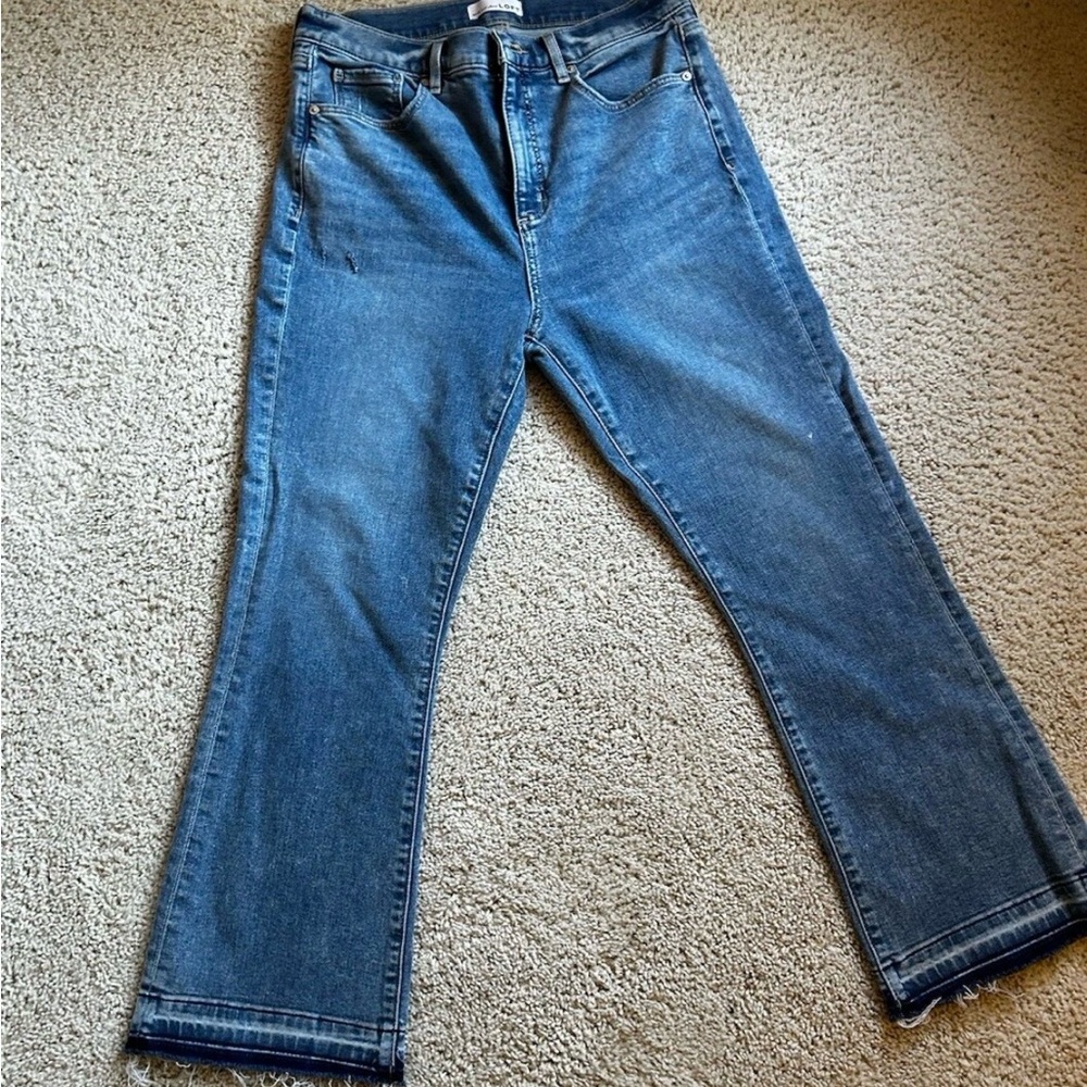 Loft Kicked Cropped Jeans w/ Frayed hem Women's size 10